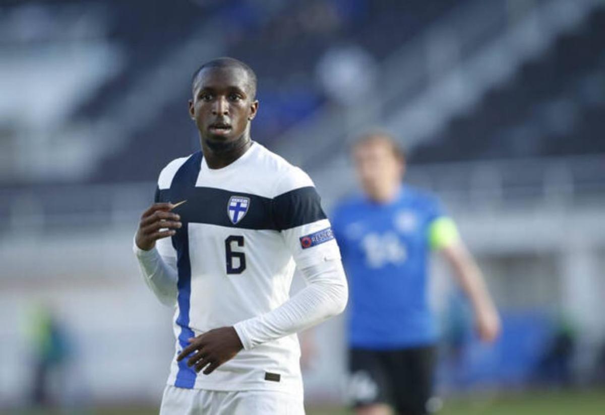 Everton join the race for Rangers star Glen Kamara