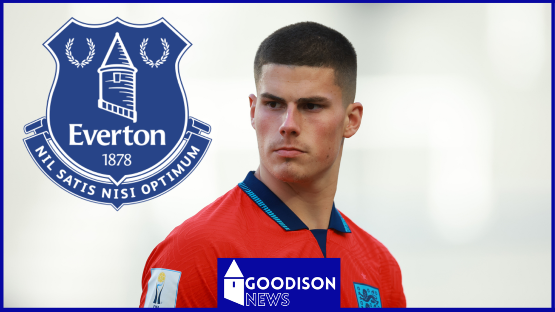 Ronnie Edwards, Everton crest