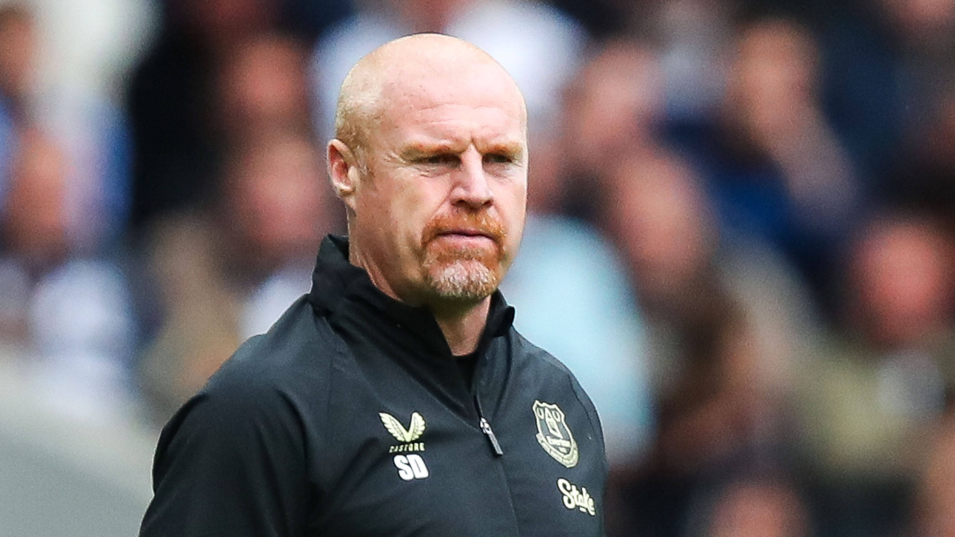 Sean Dyche watches his Everton team