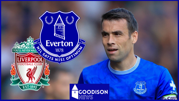 Seamus Coleman Everton Liverpool badges