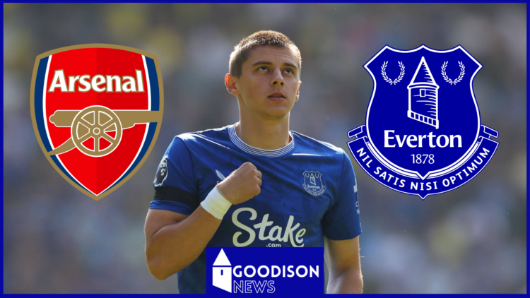 Vitalii Mykolenko Everton Arsenal badges
