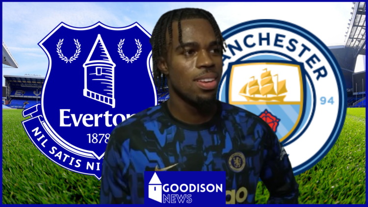 Carney Chukwuemeka, Everton badge, Manchester City badge