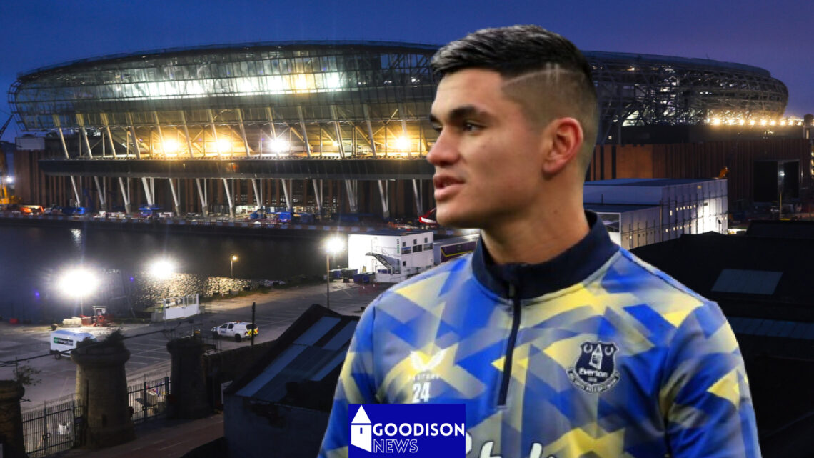 Carlos Alcaraz wants to stay at Everton.