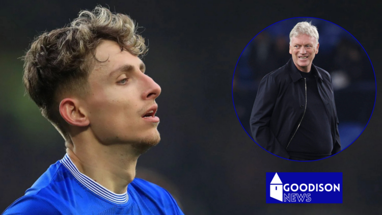Everton David Moyes and Jesper Lindstrom.