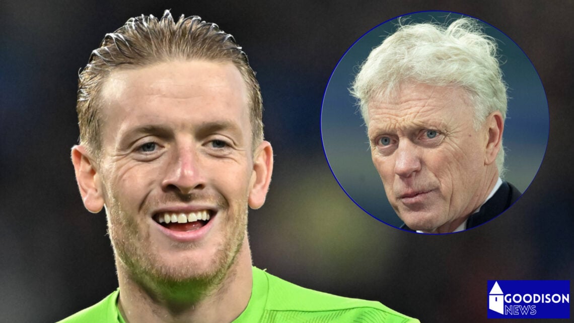 Everton goalkeeper Jordan Pickford and David Moyes