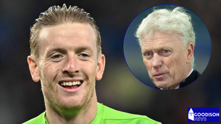 Everton goalkeeper Jordan Pickford and David Moyes