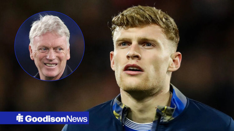 Everton manager David Moyes and Jarrad Branthwaite
