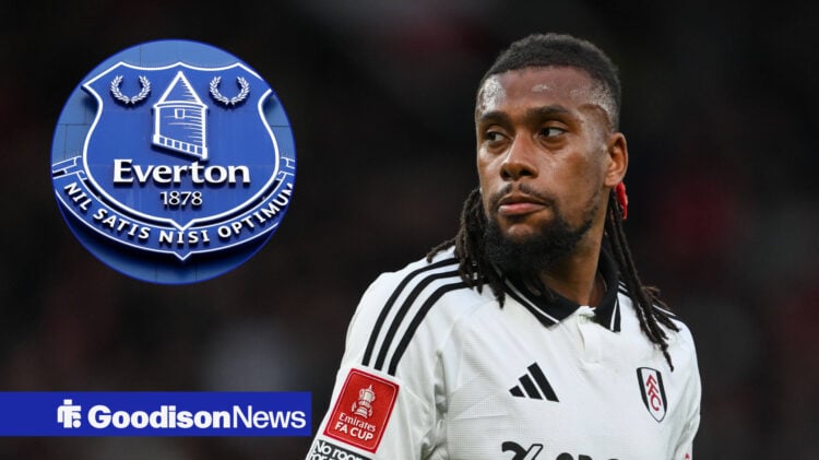 Everton badge, Alex Iwobi