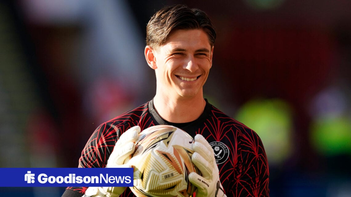 Everton could sign Sheffield United goalkeeper Michael Cooper.