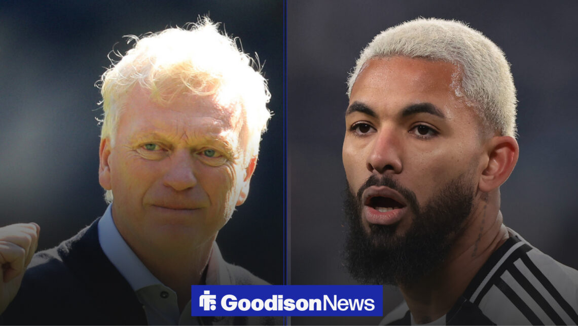 David Moyes alongside Douglas Luiz