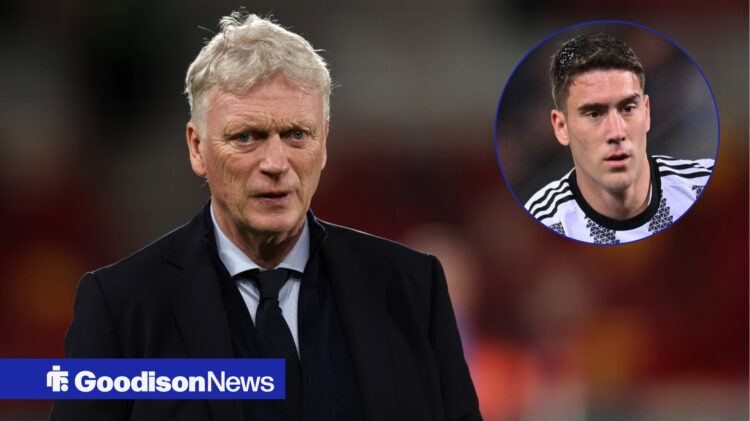 Everton manager David Moyes scowls at Juventus striker Dusan Vlahovic.