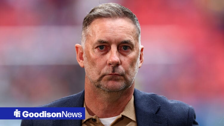Don Hutchison reacts to Everton vs Brighton incident.