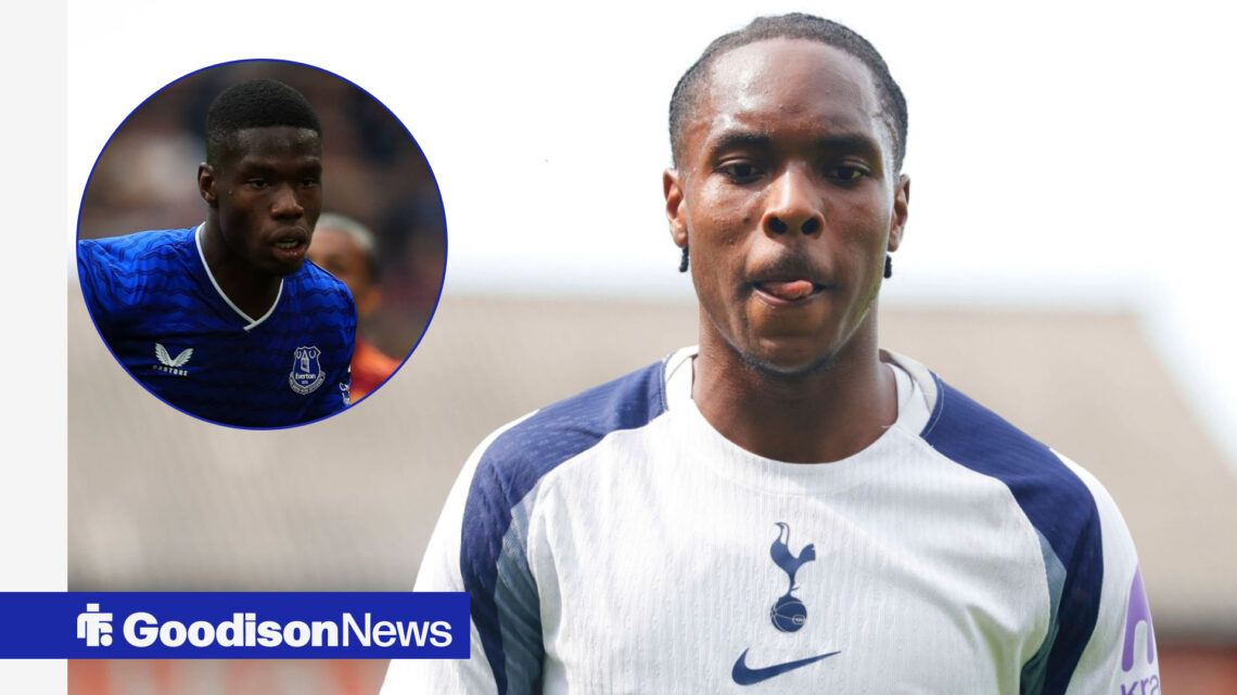 Thierno Barry looking at Mathys Tel