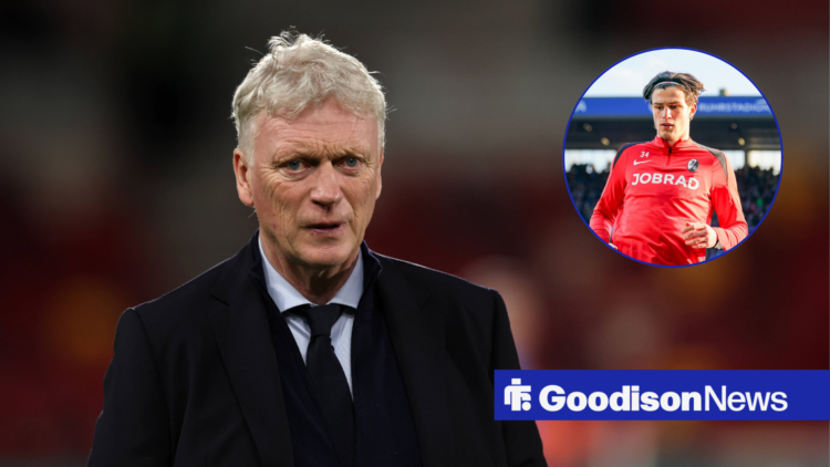David Moyes looking at Merlin Rohl in circle