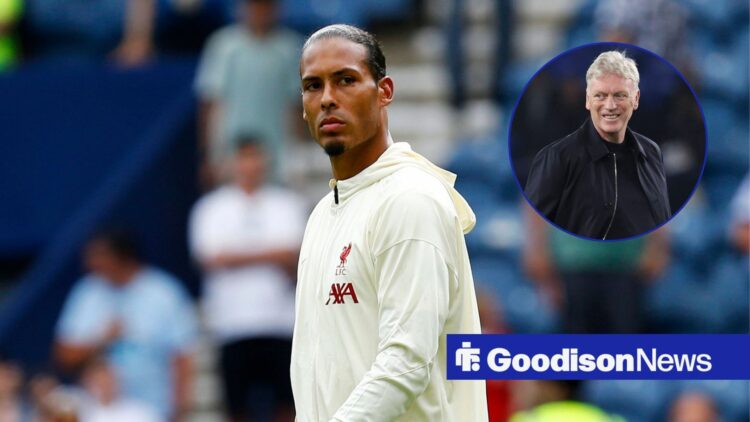 Virgil van Dijk looking at David Moyes in circle