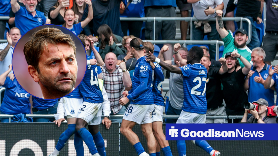 Everton players celebrate with Tim Sherwood inset