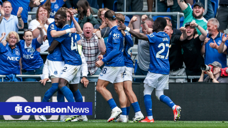 Everton players celebrating against Brighton