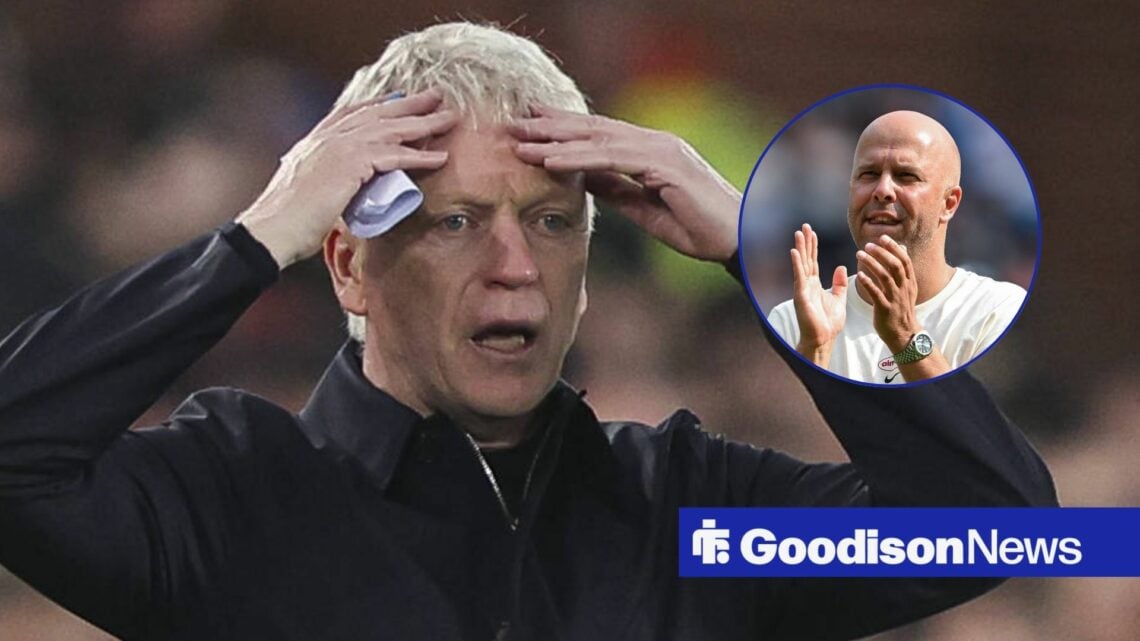 David Moyes with hands on head with Arne Slot clapping in circle