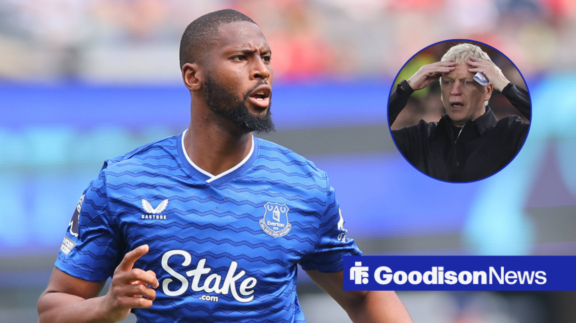 Everton star Beto looking frustrated, David Moyes in inset.