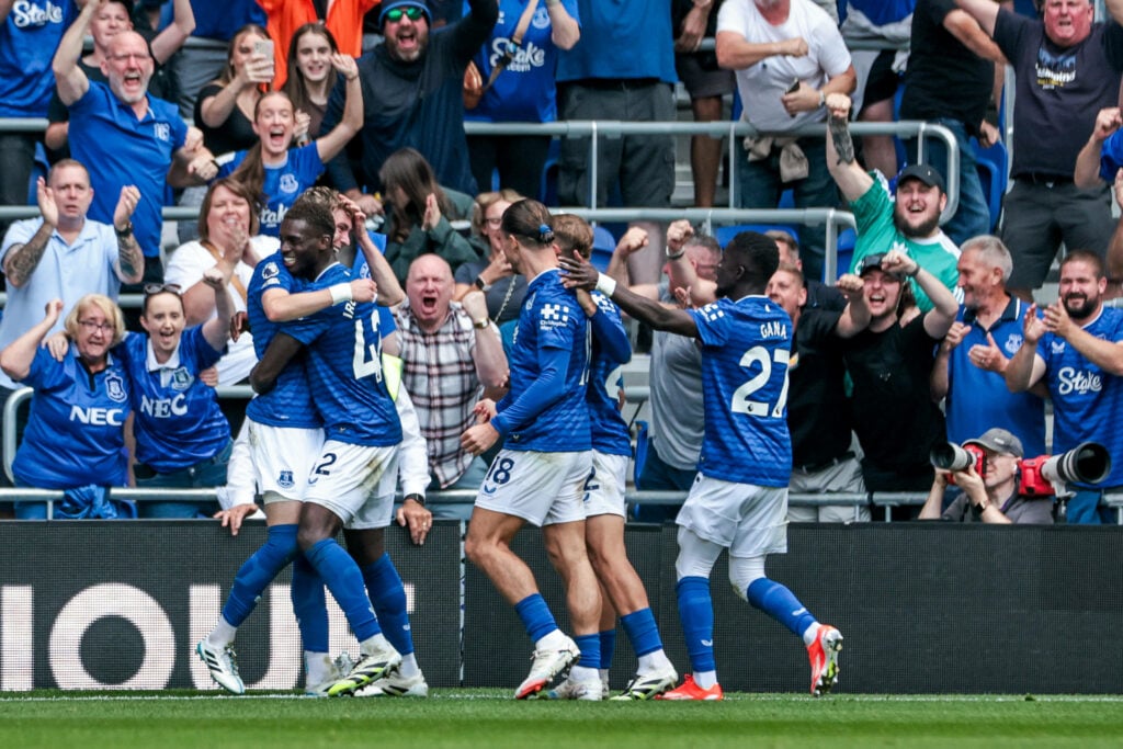 Everton players celebrating against Brighton