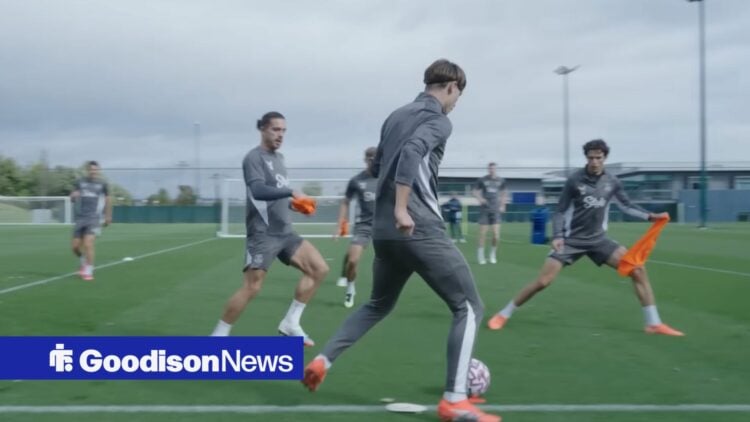 Everton stars in training.