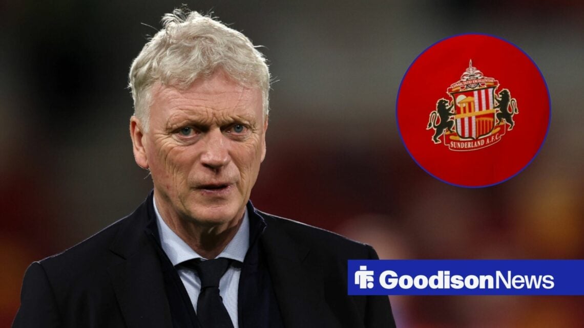David Moyes looking on with Sunderland badge in frame