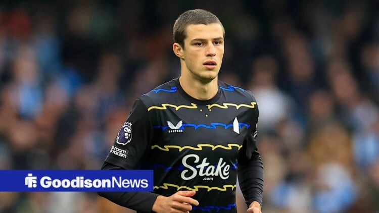 Merlin Rohl playing for Everton