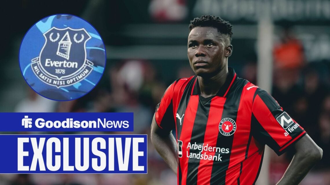 Franculino Dju looking at Everton badge in circle