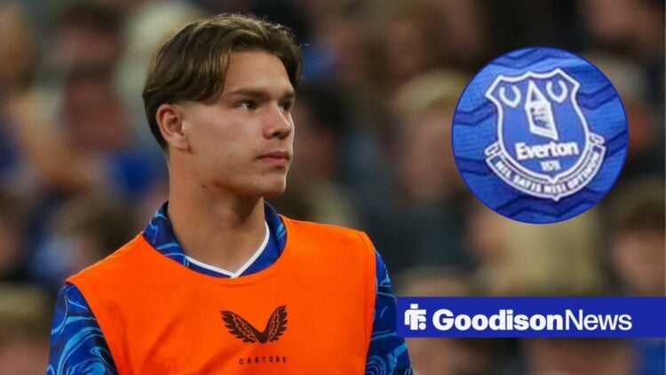 Tyler Dibling looking at Everton badge in circle