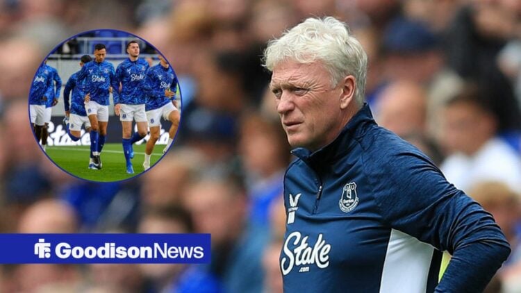 Everton manager David Moyes watches on with Everton players training inset