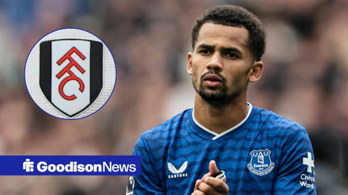 Iliman Ndiaye looking at Fulham badge in circle