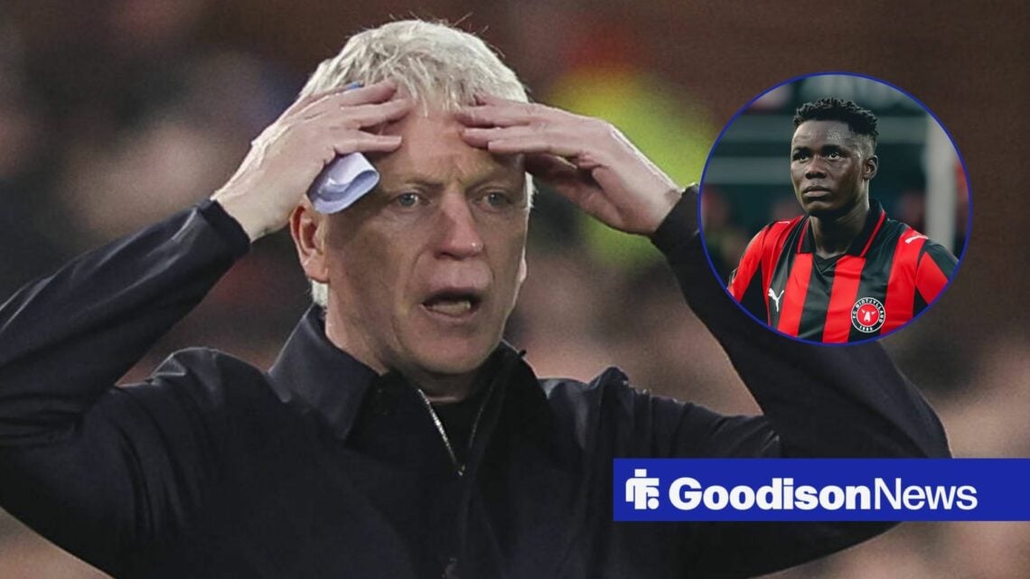 David Moyes with hands on head with Franculino Dju in circle