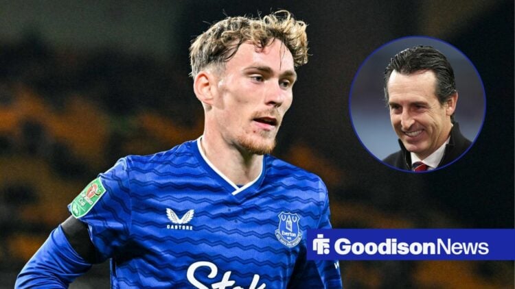 James Garner jogging with Unai Emery in circle