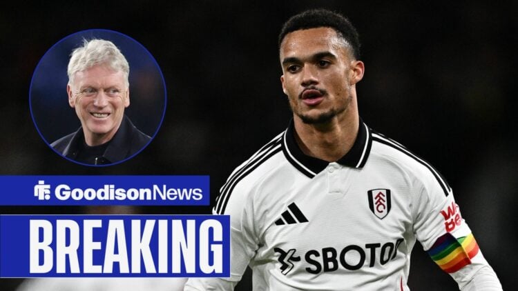 David Moyes looking at Antonee Robinson