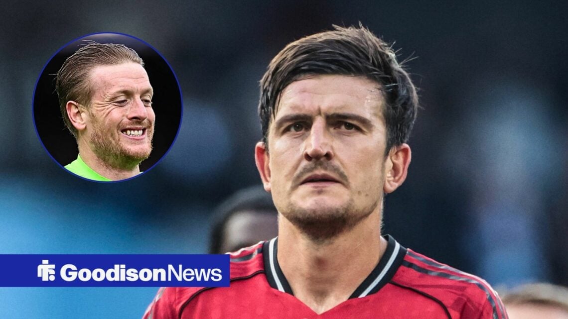 Manchester United defender Harry Maguire and Everton goalkeeper Jordan Pickford in circular inset
