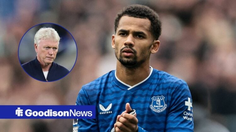 Everton star Iliman Ndiaye clapping, David Moyes in inset.