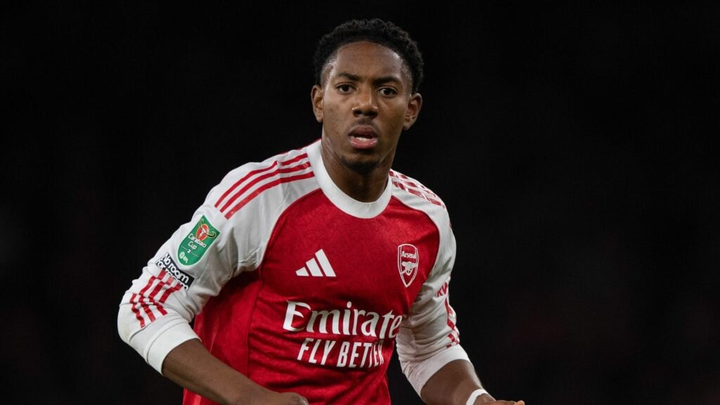 Everton target Myles Lewis-Skelly in action.