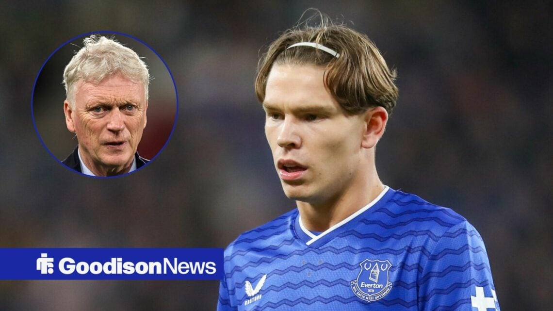 Everton forward Tyker Dibling and David Moyes in circular inset