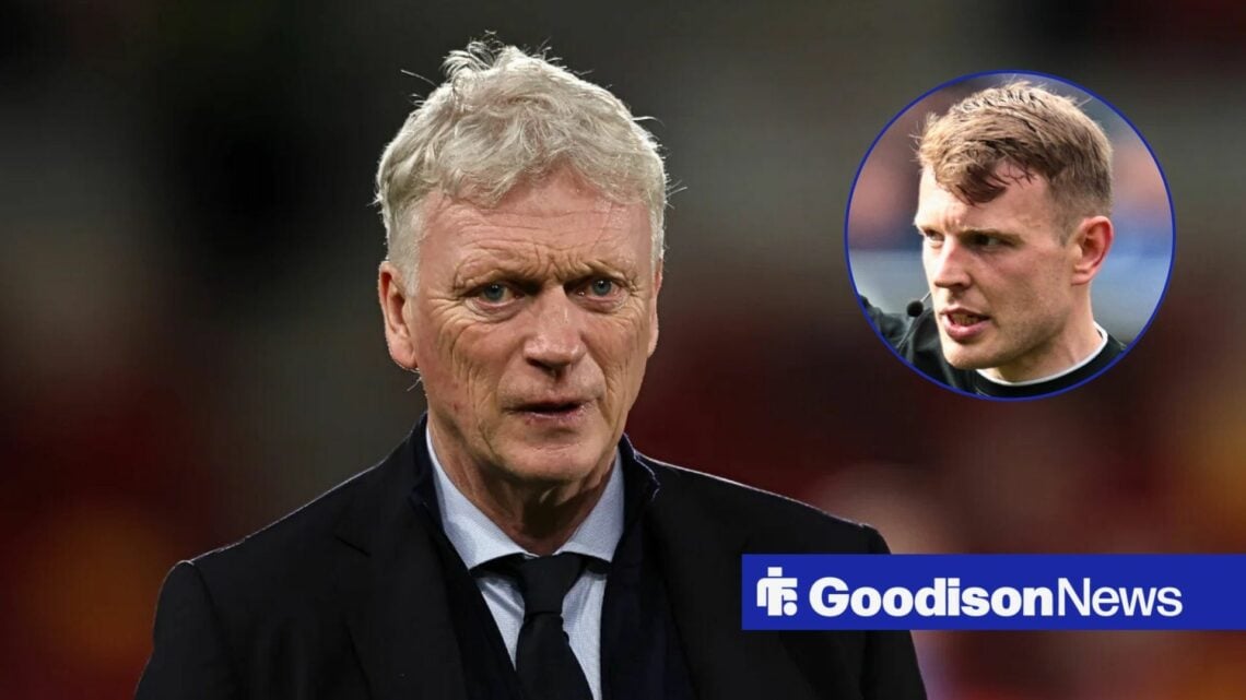 Everton manager David Moyes and Sam Barrott