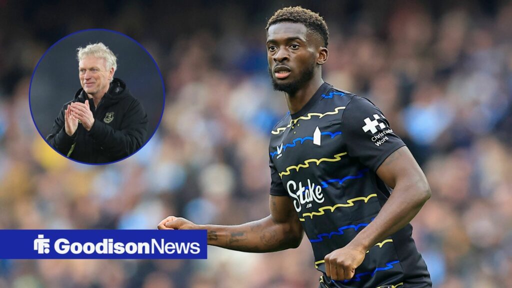 View: Iroegbunam will surely panic if David Moyes seals Everton transfer for 'fabulous' star