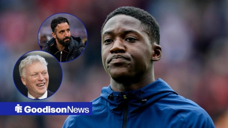 Kobbie Mainoo with a smiling David Moyes and Ruben Amorim in round overlays