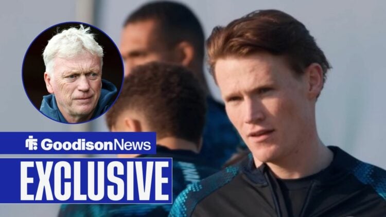 Scott McTominay looking at David Moyes in circular inset