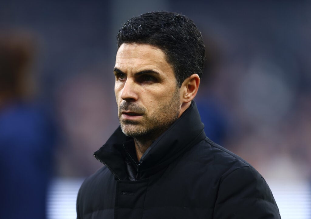 Arsenal manager Mikel Arteta looking annoyed