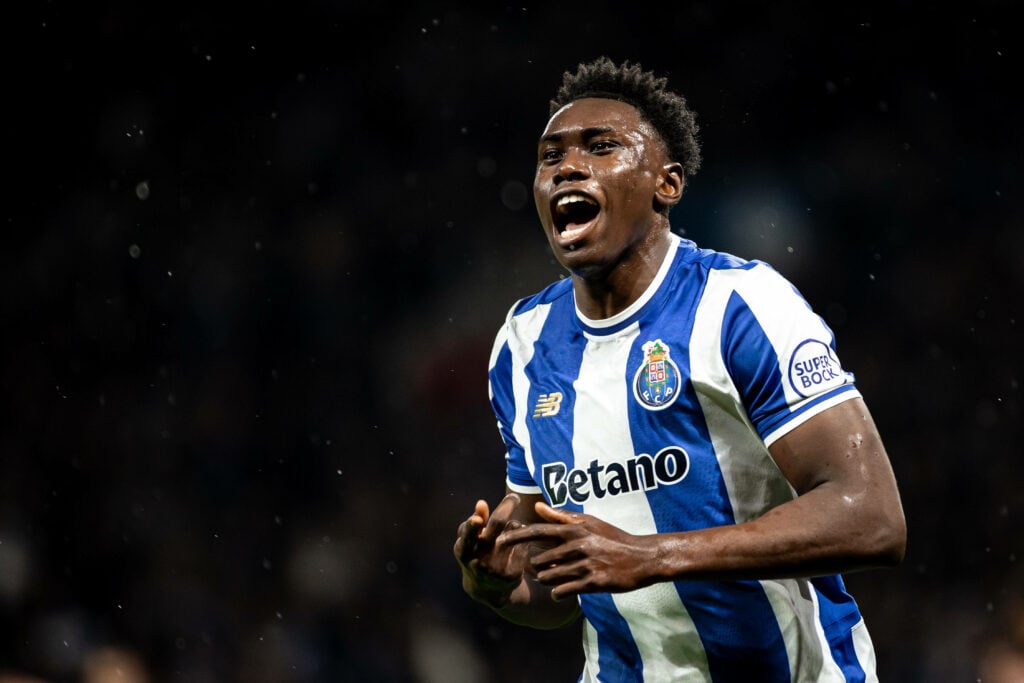 Samu Omorodion celebrating for Porto