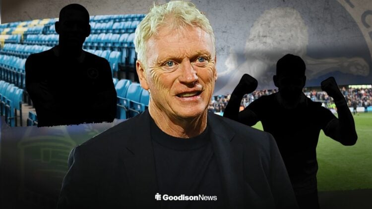 David Moyes smiling looking towards two Millwall players