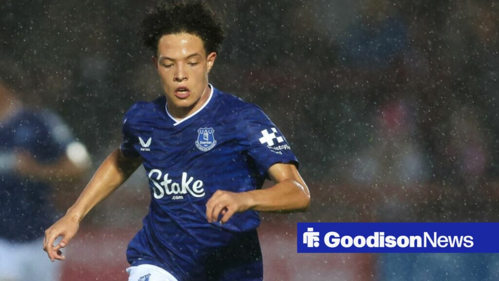 Young Everton winger wanted by promotion hopefuls in summer already after latest loan call - report