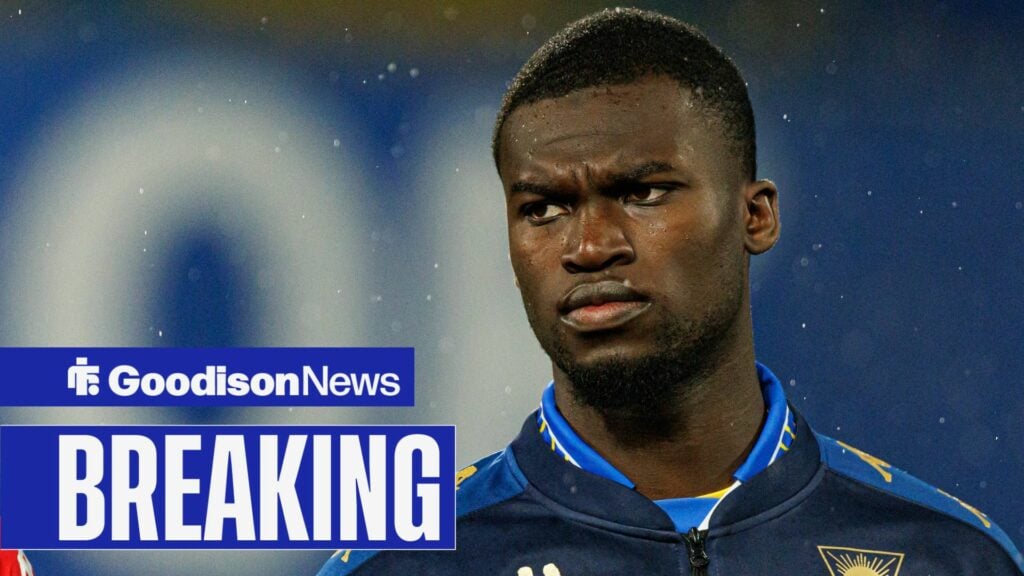 Bids to skyrocket as Everton make move to seal last-gasp defender transfer - report