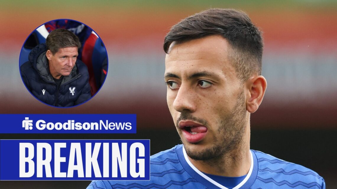 Dwight McNeil looking at Oliver Glasner.