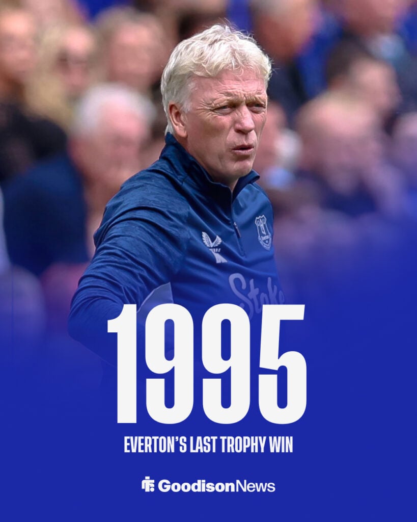 Everton boss David Moyes looking miserable on the sidelines.