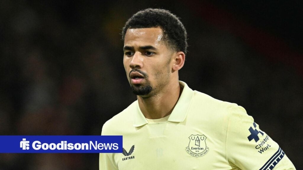 View: Iliman Ndiaye was badly let down by Everton teammates v Man Utd after unreal stat emerges